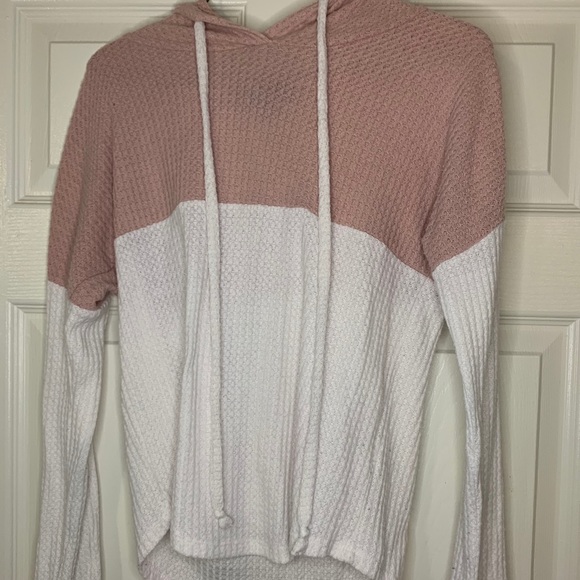 Peach and White Derek Heart Sweater - Picture 1 of 3